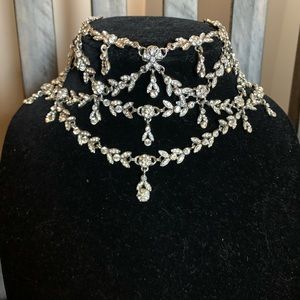 Large vintage rhinestone necklace